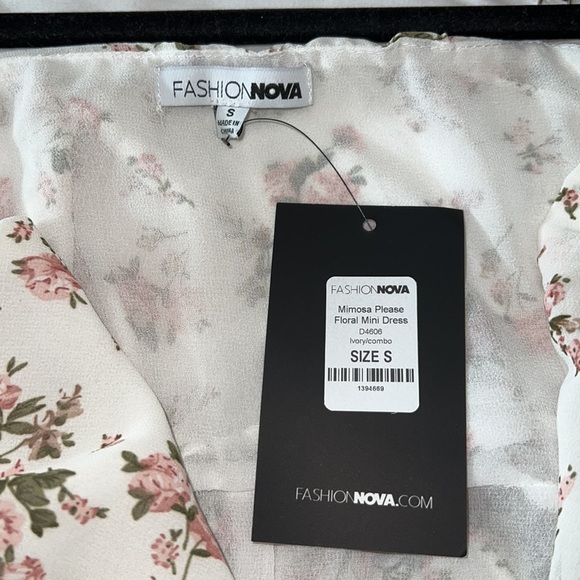 Fashion Nova “mimosa please floral mini dress” - Picture 4 of 5